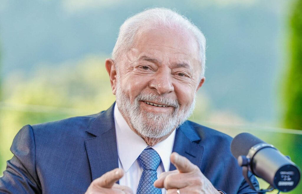 Lula sonrie