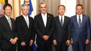 presidente-abinader-recibe-delegacion-de-empresa-japonesa-yazaki