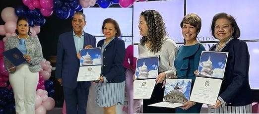 000000 Decana Universidad de Hostos en El Bronx recibe reconocimientos de instituciones dominicanas