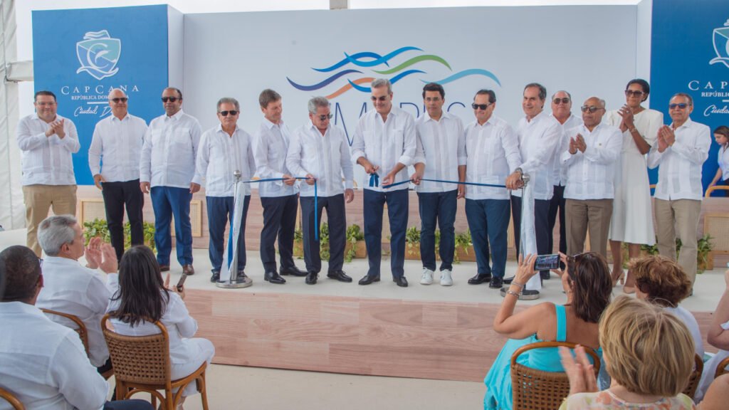 Abinader corta cinta Cap Cana