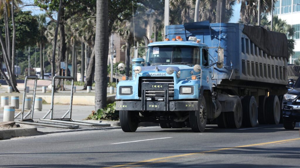 Camion azul