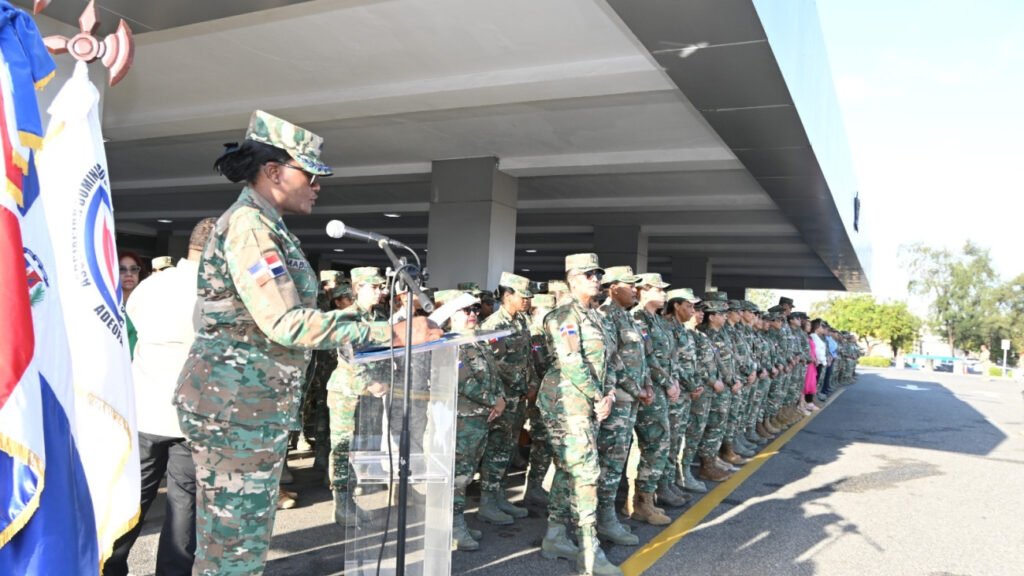 Mujeres militares