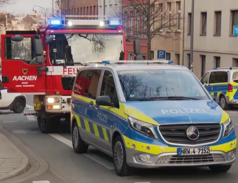 Polizei i bomberos