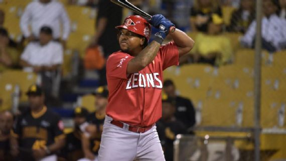 Ramirez bate