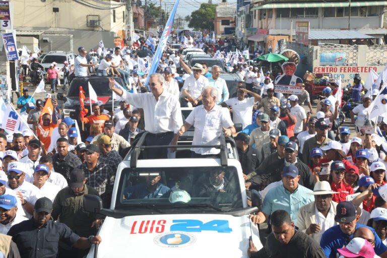 Abinader caravana SDE