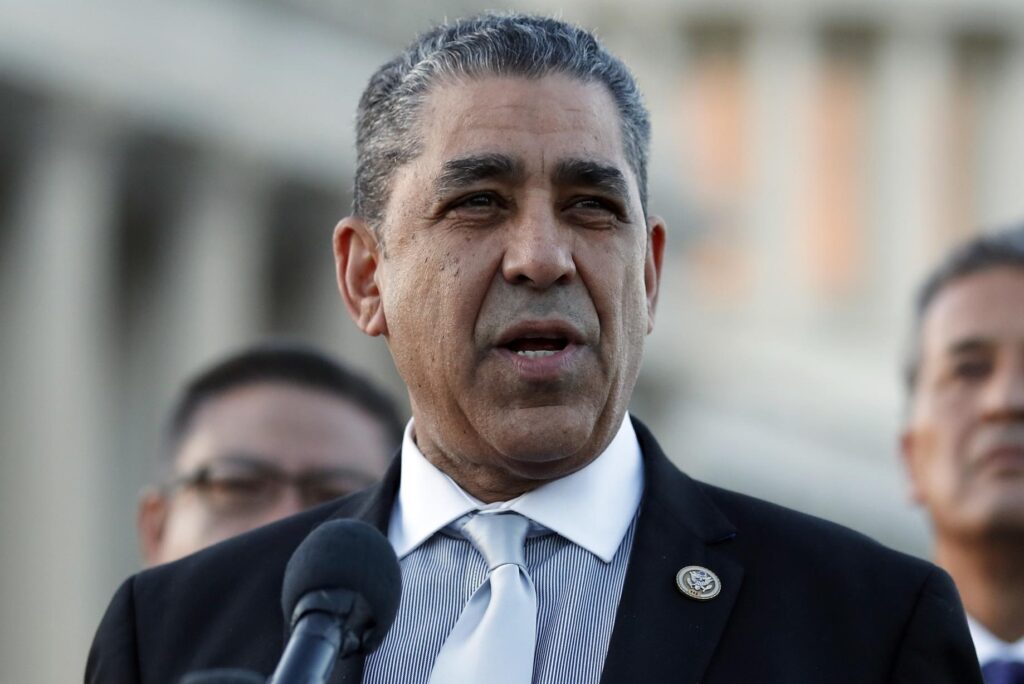Adriano Espaillat habla