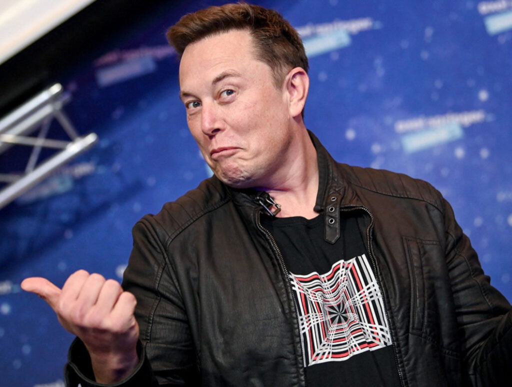 Elon-Musk-cara burlona