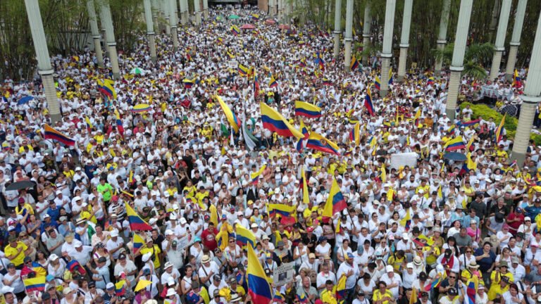 Mani Colombia banderas