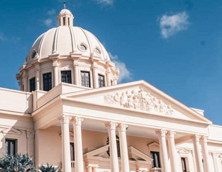 Palacio-Nacional fronton