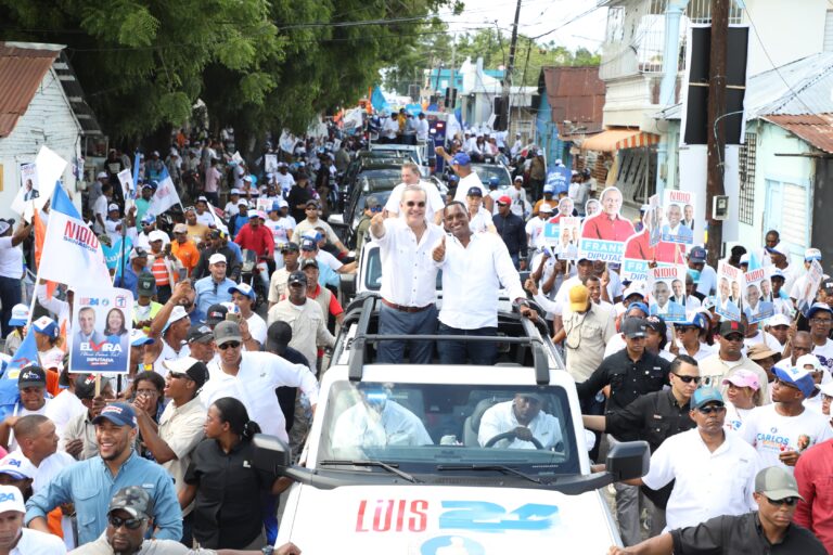 Abinader caravana San Juan