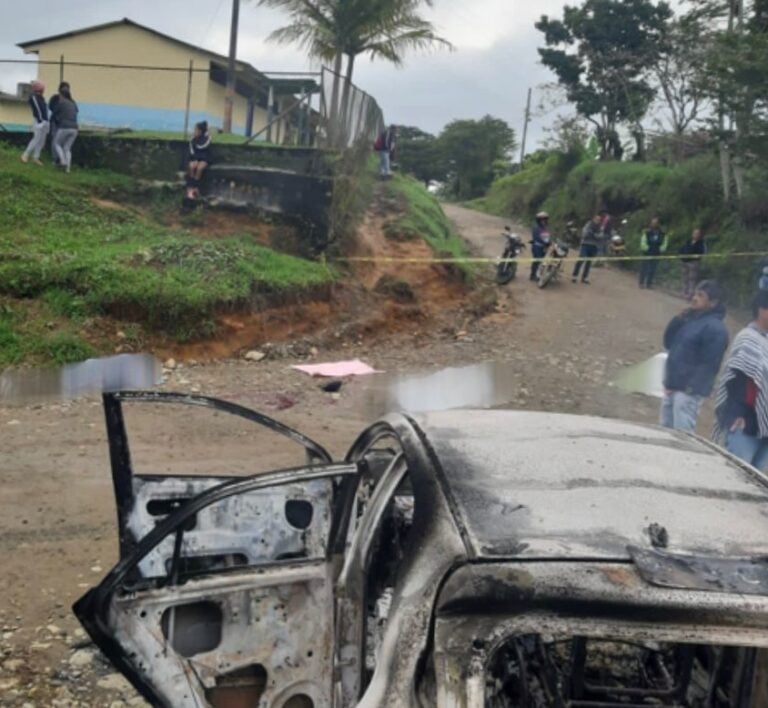 Coche atentado Cauca