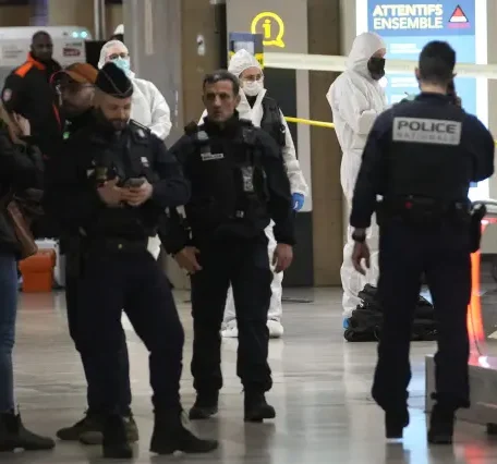 Estacion-de-paris-tras-el-ataque-de-un-hombre-con-un-cuchillo