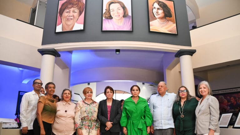 Ministerio mujer galeria