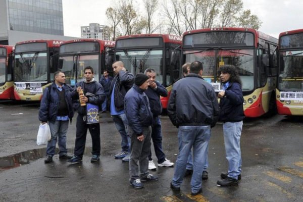 Poquete autobuses