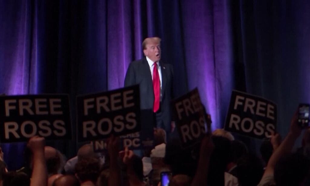 Trump abucheado