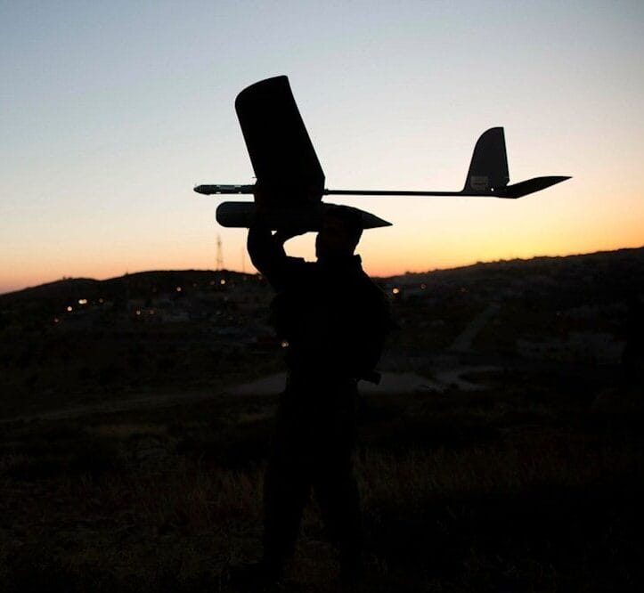 Dron a contraluz
