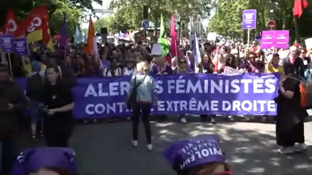 Pancarta Alerta Feministas Francia