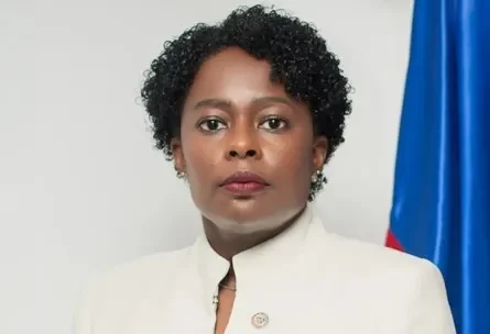 Christine-Lamothe-embajada-de-Haiti-encargada-de-negocios