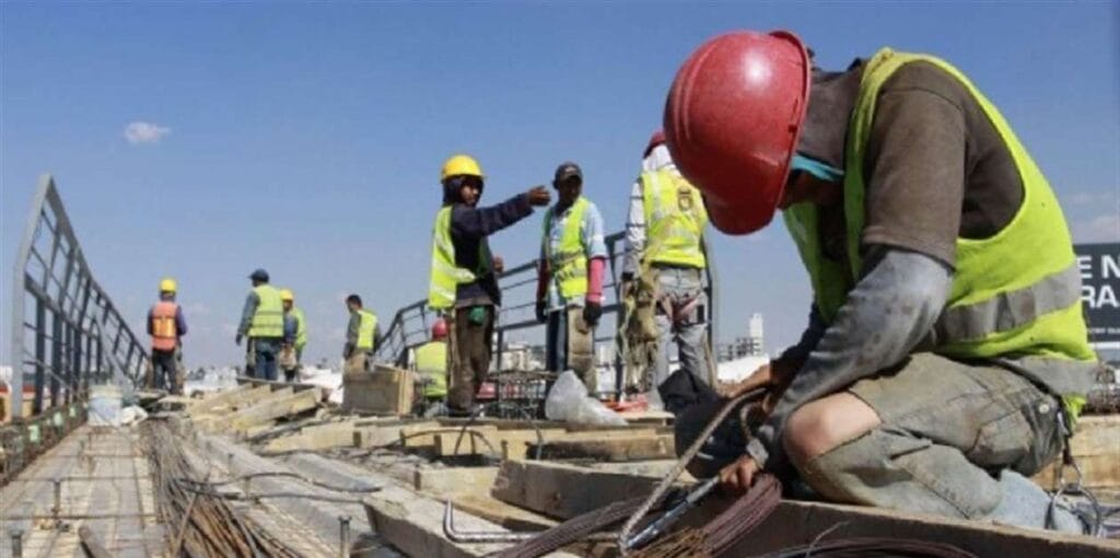 Trabajador cabizbajo