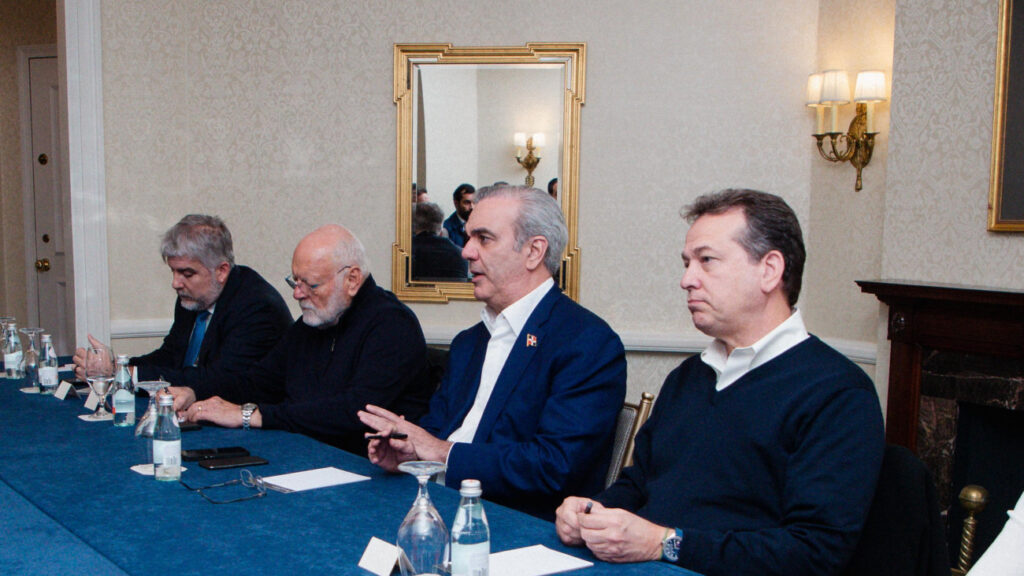 abinader se reune en washington
