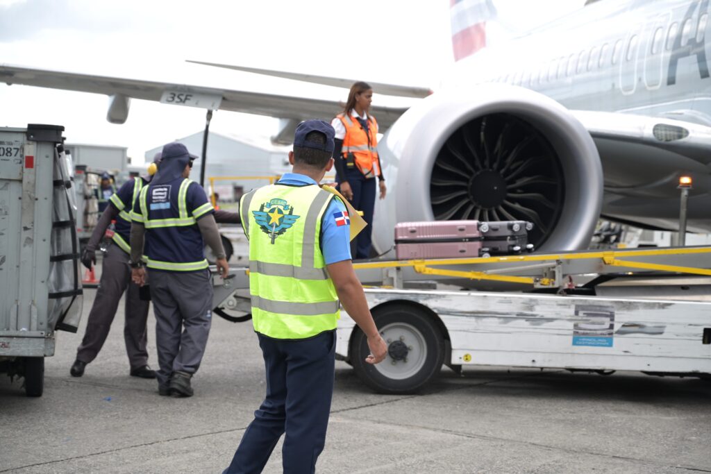 refuerzan seguridad aeroportuaria