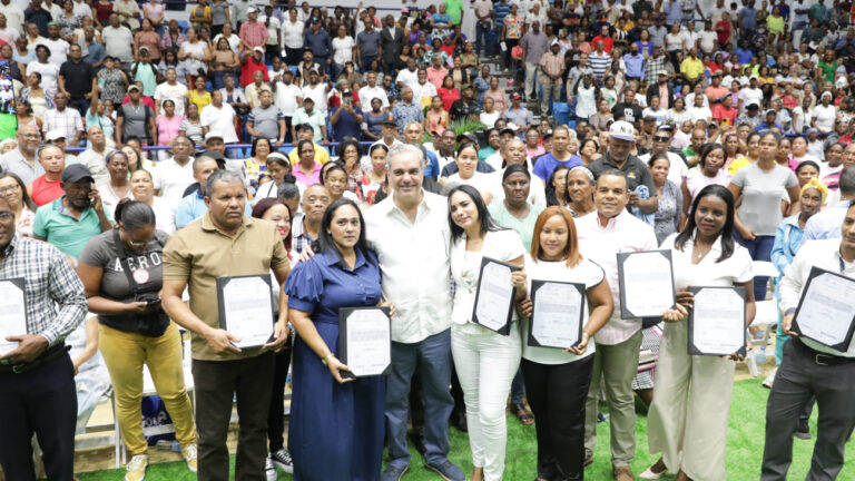 entrega titulos la romana