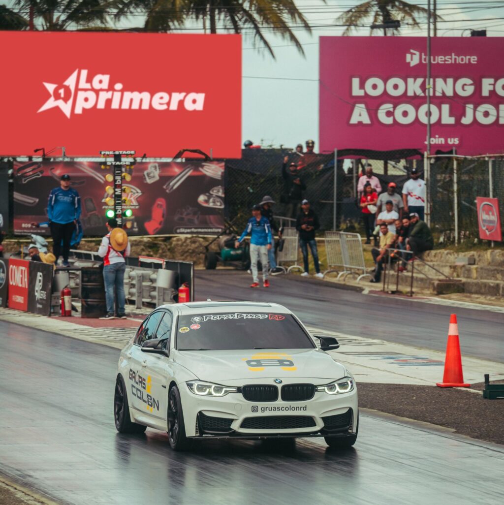 la primera