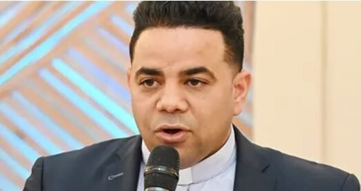 Padre dominicano es el nuevo párroco en Iglesia El Bronx´jpg