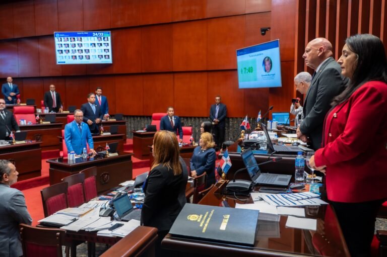 aprueban de emergencia