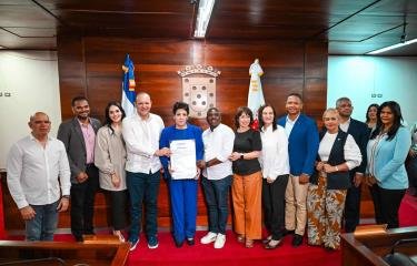 ayuntamiento-de-santiago-declara-la-sophy-visitante-distinguida-por-su-legado-musical-y-su-amor-por-rd
