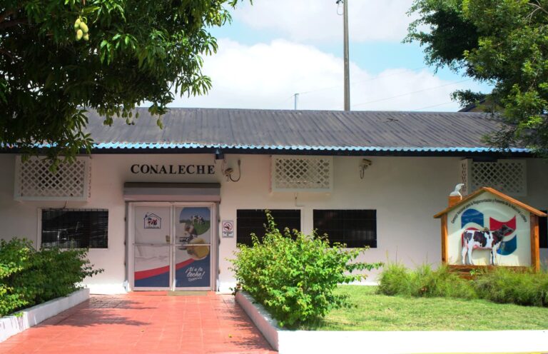 conaleche fachada