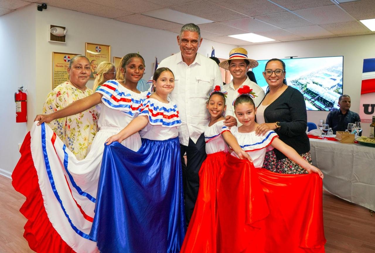 consul-jesus-vasquez-llama-a-los-dominicanos-de-la-diaspora-a-mantener-la-fe-y-esperanza-en-el-desarrollo-del-pais