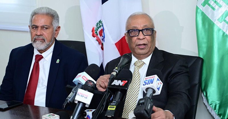 daniel-toribio-denuncia-falta-de-transparencia-en-alza-de-precios-de-los-combustibles