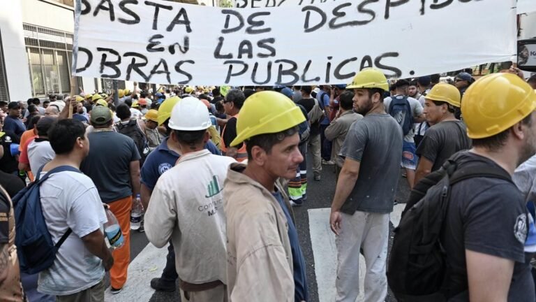 desempleo-subio-al-7-7-y-75-de-trabajadores-publicos-son-pobres-en-argentina