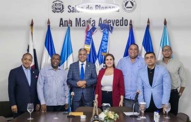 el-parlacen-un-botin-para-partidos-pequenos-y-su-familia