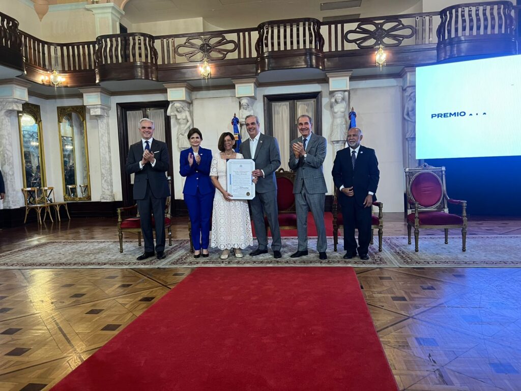 premio la excelencia