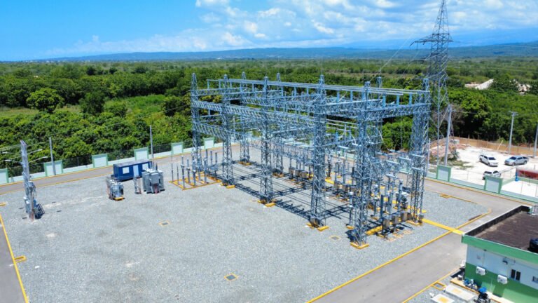 abinader conecta a pedernales