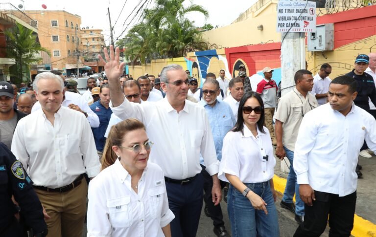 abinader en capotillo