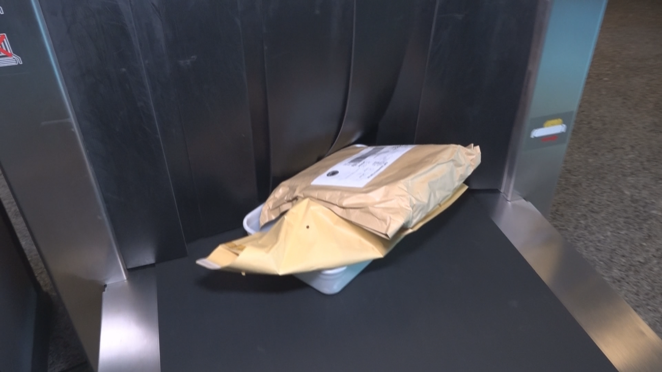 correos suspende