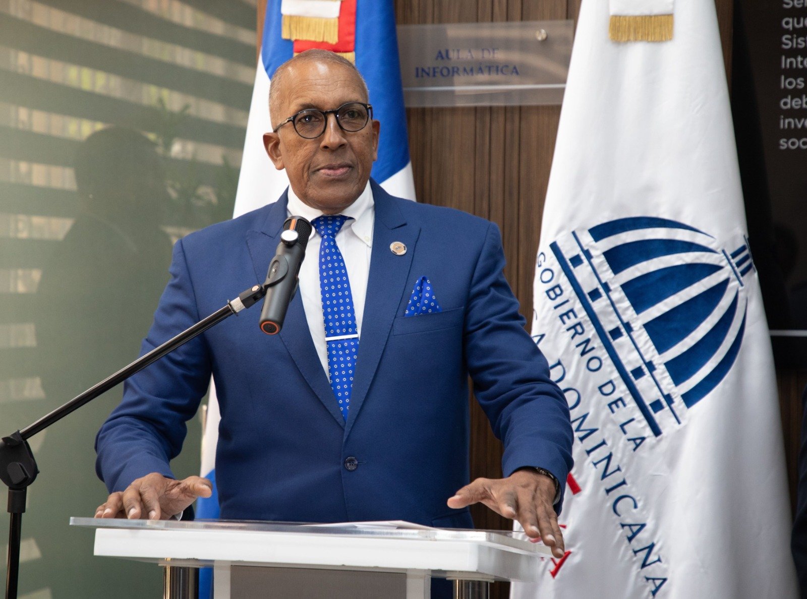 felix santana contralor