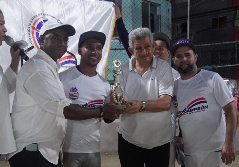 adovenprofar gana categoría superior