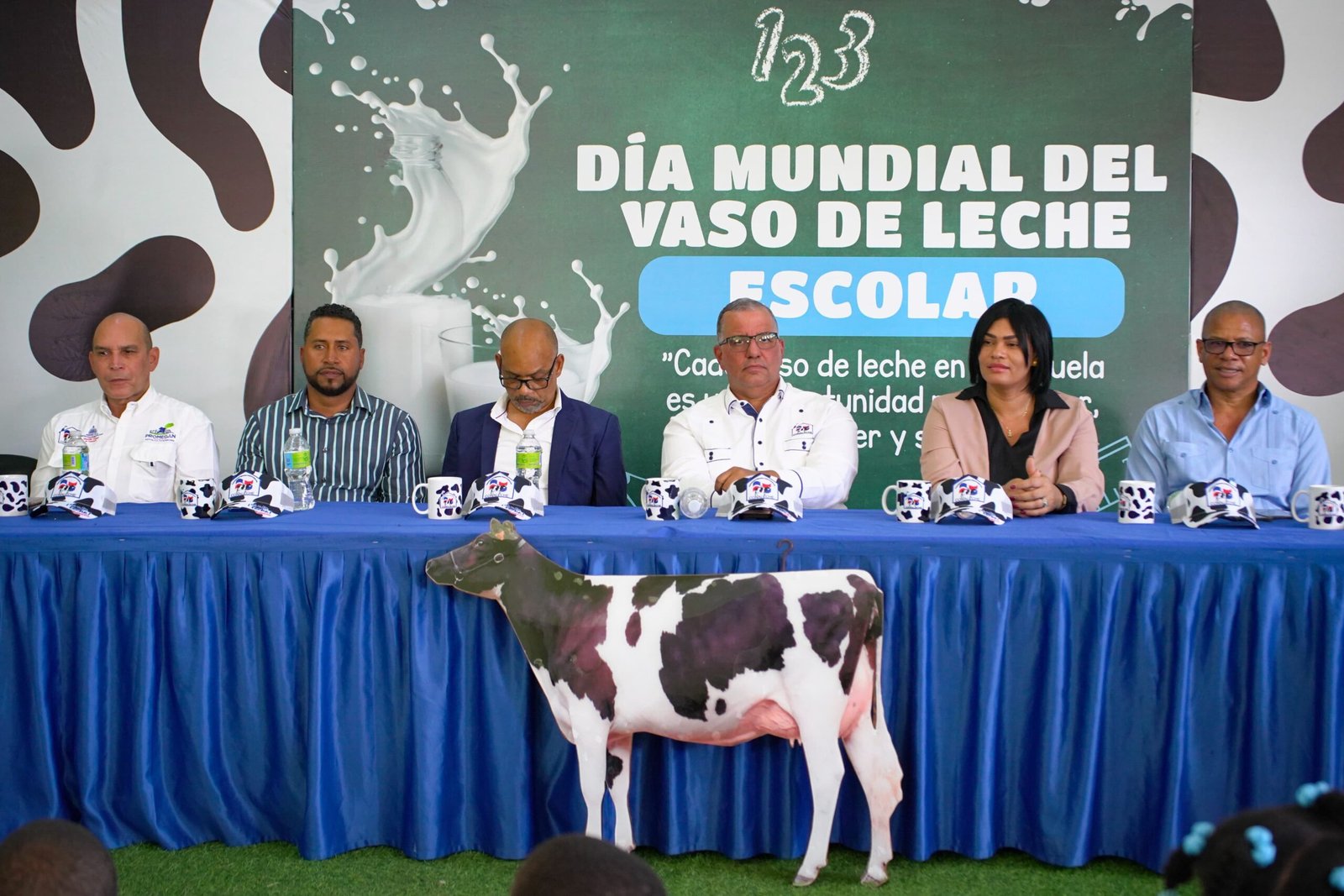 aproleche y su vaca