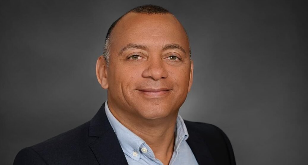 iskander santana
