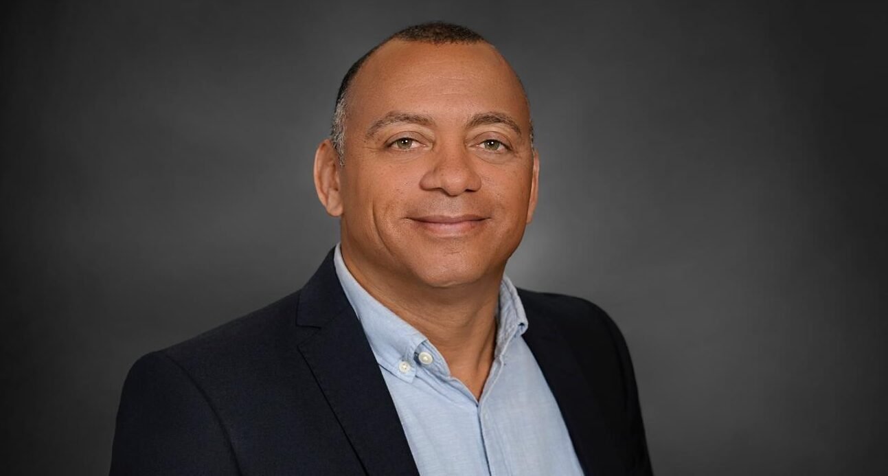 iskander santana