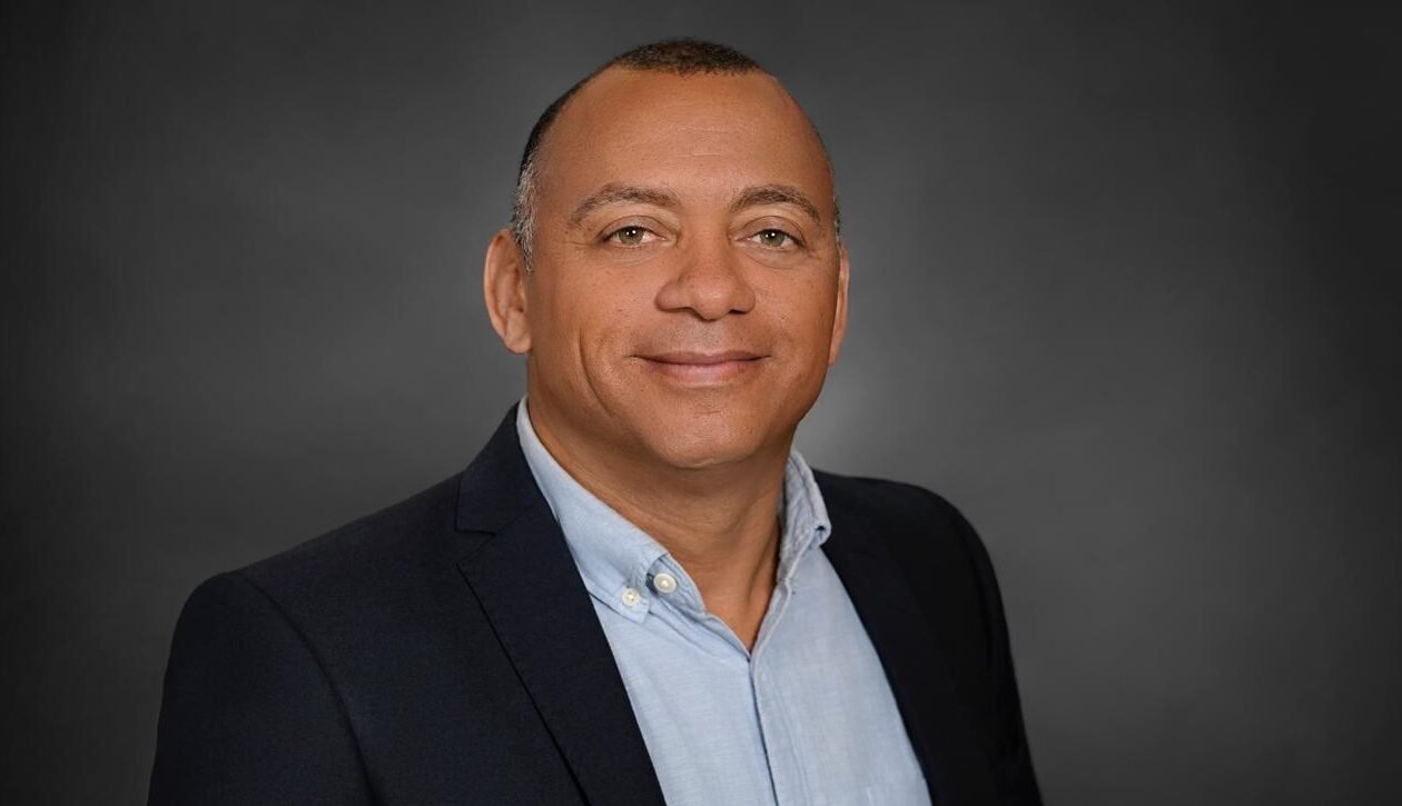 iskander santana