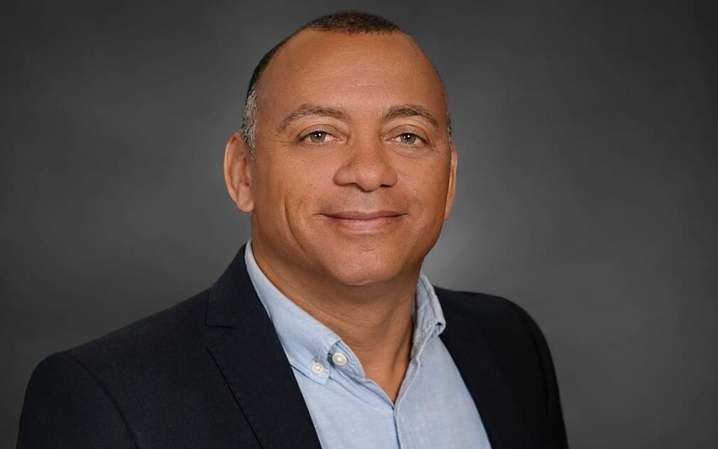iskander santana