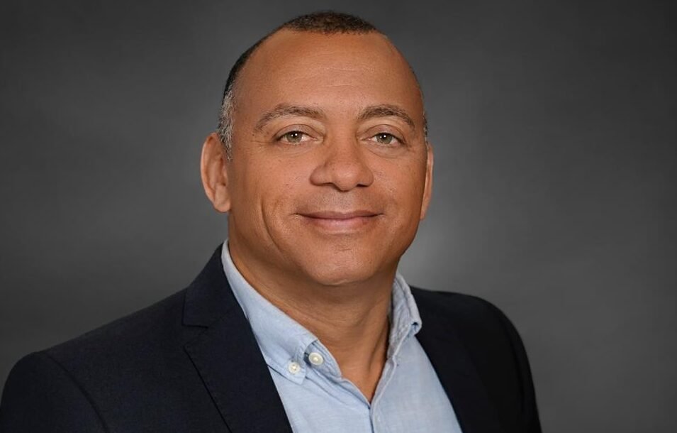iskander santana