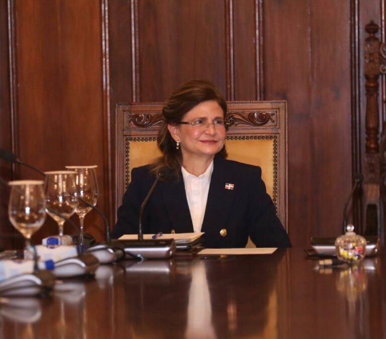 raquel peña en consejo