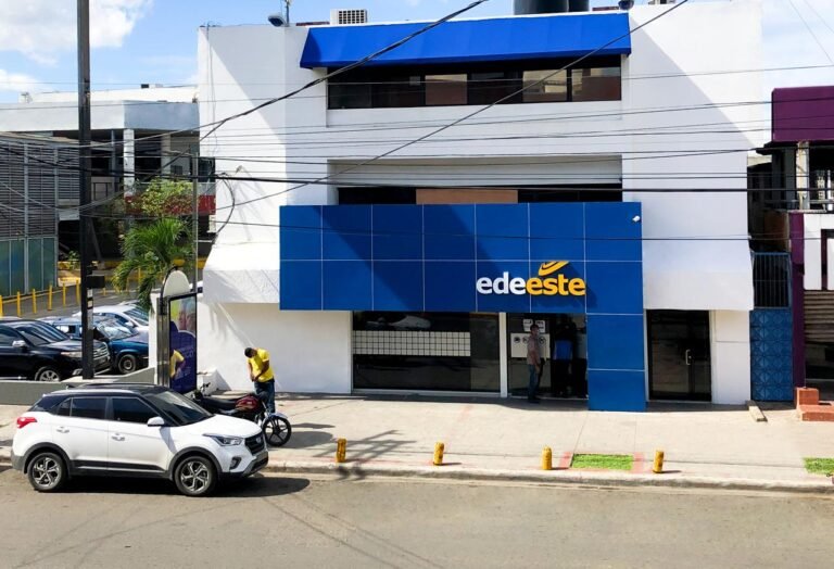 edeeste fachada
