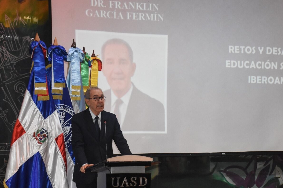 franklin resalta educacion